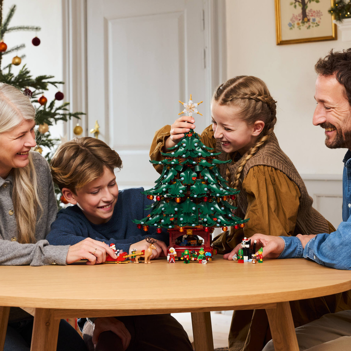 Decoratieve kerstboom voor het hele gezin — Afbeelding 10
