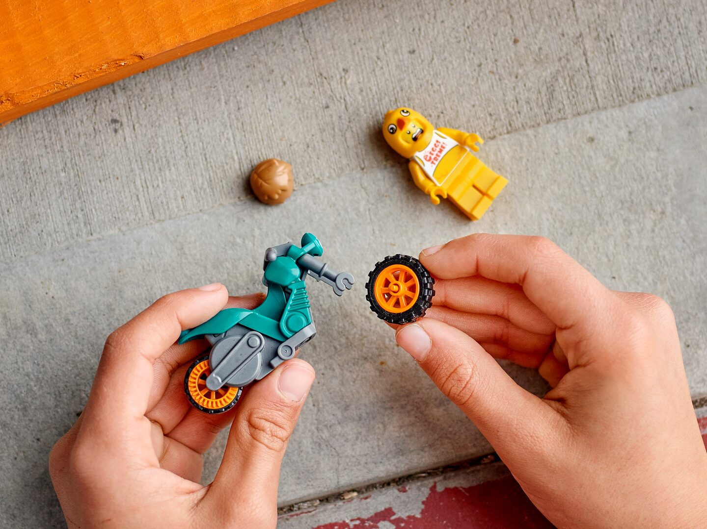 Kip stuntmotor — Afbeelding 4