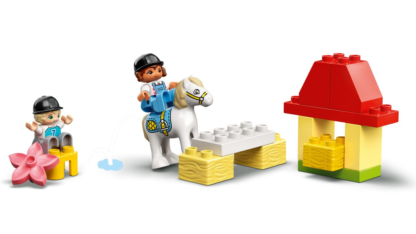 Paardenstal en pony's verzorgen — Afbeelding 6