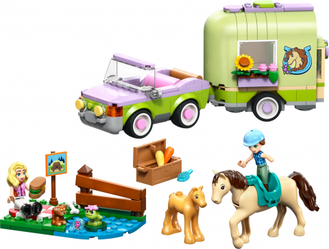 Trailer met paard en veulen